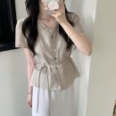 멜버른 브이넥 프릴 블라우스 요청 이미지