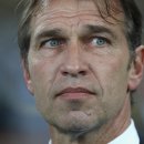 히딩크 감독 이후 대표팀 감독 중 아시안컵에서 일본보다 성적이 좋았던 감독들 이미지