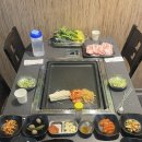 화신떡볶이 | 광주 화정동 냉삼 맛집 추천｜밑반찬 푸짐한 화신꽃삼
