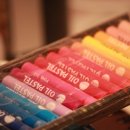 소묘와 오일파스텔 이미지