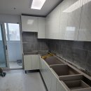 광명하이츠 | 광주 쌍촌동 광명하이츠 주방·붙박이장 맞춤 시공 후기｜화이트 무광 인테리어로 깔끔하게 완성