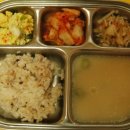3월 21일 -수수밥,콩비지찌개,브로콜리달걀찜,숙주맛살무침,깍두기를 먹었어요^^ 이미지