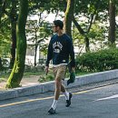 에드워드맥스 x 로얄로잉클럽 남자 맨투맨 및 양말 출시