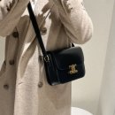 클래식 타워 | 셀린느 클래식 트리옹프백 후기 | 롯데면세점 월드타워점 가격 및 관세