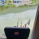 초원 낚시터 이미지