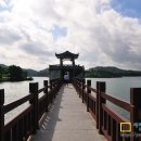 산위에호수