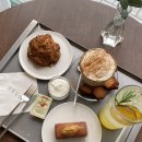 13 | 역촌동카페 일월삼일 은평구카페 유럽풍 분위기좋은카페 휘낭시에 디저트 맛집 혼카페 후기
