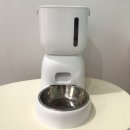 뚱강아지 | 파우시 강아지 고양이 자동급식기 내돈내산 후기 : 급수기 합본, 건전지로 깔끔하게 사용 가능