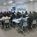 대불산단근로자작업복세탁소 | 김밥 나눠먹고 축구리그도…폐강위기에서 &#39;핫플&#39;로 변화 중