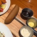 롯데동부산라움에디션 | 3주 만에 상봉한 해군 남편과 데이트, 새로 오픈한 아웃백 기장점 ‘블랙라벨 씨즐링 에디션’ 솔직 후기!