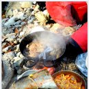 산수유꽃길로 이미지