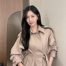 '이상우♥' 잘록한 개미허리로 콜라병 몸매 김소연, 몸매 얼마나 좋으면…트렌치코트 입어도 돋보이네 이미지