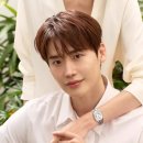 이종석, 화이트 셔츠에 시계 하나면 충분…깔끔 스타일링의 정석 이미지