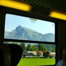 호수속의동화풍경 이미지