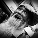 수염아저씨