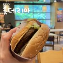 [롯데리아 실비김치맛 후기] 내 취향은 아닌 걸로.. 롯데리아 구로디지털단지역 점심