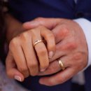 올리비아백화점 앞 2개소 | W. 클래식하면서 고급스러운 웨딩밴드를 찾는다면 [코이누르]