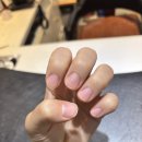네일포레스타 | ♀️] 사람 손으로 만들어 주셨다... / 바라는네일 / 웨딩네일 / 네일 연장 / 압구정네일 / 언니를 잘 뒀따!!