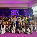 Senior drama pupils and boarders enjoyed an inspiring trip to Six 이미지