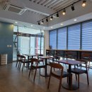 두런두런북카페 이미지