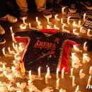 축구장 옆 이미지