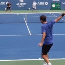 로저 페더러의 신발회사 투자는 신의 한수였다..온러닝 3%소유로 억만장자 합류 이미지