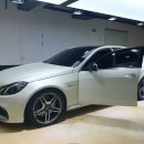 [완료] 벤츠 / E63 AMG / 13년 3월 / 93800km / 크림화이트 / 무사고 / 3,650만원(혹은 동일가격대 시계나 기타로 교환도 가능) 이미지