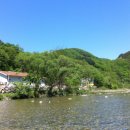 산과 자연의 쉼터 이미지