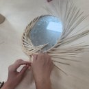 송정작은도서관 | 증포송정 작은도서관에서라탄원형거울을만들어 보았어요.
