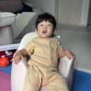 11305-18-13-5 | [내돈내산] 13개월 아기 일룸 디노아코 소파 &amp; 땅콩책상(팅클팝 1200) 후기 (매트 찍힘 주의)
