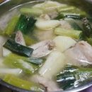 닭한마리 레시피 소스 양념장 곁들인 닭국물요리 이미지