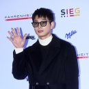 더포즈 - 7845 | 더포즈