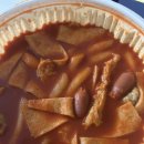 화니안경 | 세상에게 꺾인 연필로는 매일의 첫 문장마저도 쓸 수 없어