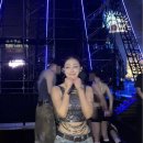 "워터밤에 웬 긴 청바지?" 뜻밖의 의상 지적에 지효가 직접 밝힌 생각