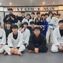 윤*권