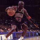 Michael Jordan의 다양한 페인트존 장악기술 이미지