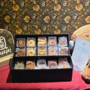 맛있는떡한과 | [신논현/강남 카페] 한과와락 강남 개성주악 &amp; 두쫀떡 포장후기 - 부모님 첫인사 선물 맛집 소개팅 및...