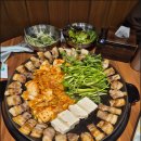 무쇠김치삼겹 - 마포구 와우산로21길 20-5 | 무쇠김치삼겹