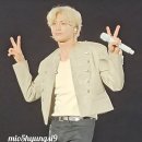 (미션 완료) 아름다운 배우님의 ✌️ 포즈 이미지