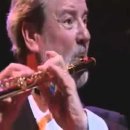 림스키 코르사코프(Rimsky-Korsakov) 「술탄 황제의 이야기」 중 ＜왕벌의 비행＞ 이미지