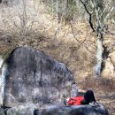 귀틀집 앞 화장실 이미지