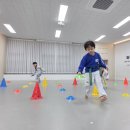 눈부시게 빛나는 태권도장 이미지