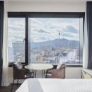 (주)조선호텔앤리조트 포포인츠 조선 명동 | 을지로와 명동을 잇는 힙한 호캉스 거점 포포인츠 바이 쉐라톤 조선 서울 명동