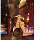 안전거리 미확보로 어제 남해고속도로에서 큰대형사고가 있었습니다. 이미지