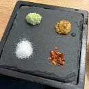 호텔공지천 | 삼천동맛집 명랑회관 춘천점 직접 구워주는 공지천 인근 고기집(목살, 삼겹살 후기)