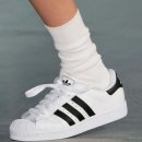 인터코어 | 아디다스 슈퍼스타 2 클라우드 화이트 코어 블랙 리뷰 사이즈팁 간단코디 IH8659