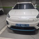 ㈜위례자동차서비스 | 성남 위례 자동차 유리 출장 수리! 니로 EV 전면유리 교환 비용과 썬팅 한 번에 해결