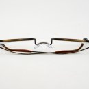 안경지식인 이미지