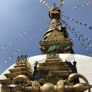 네팔로 여행을 떠나요! 네팔 카트만두 벨리에 있는 '스와얌부나트' 사원 이미지