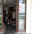 돼지민박 이미지